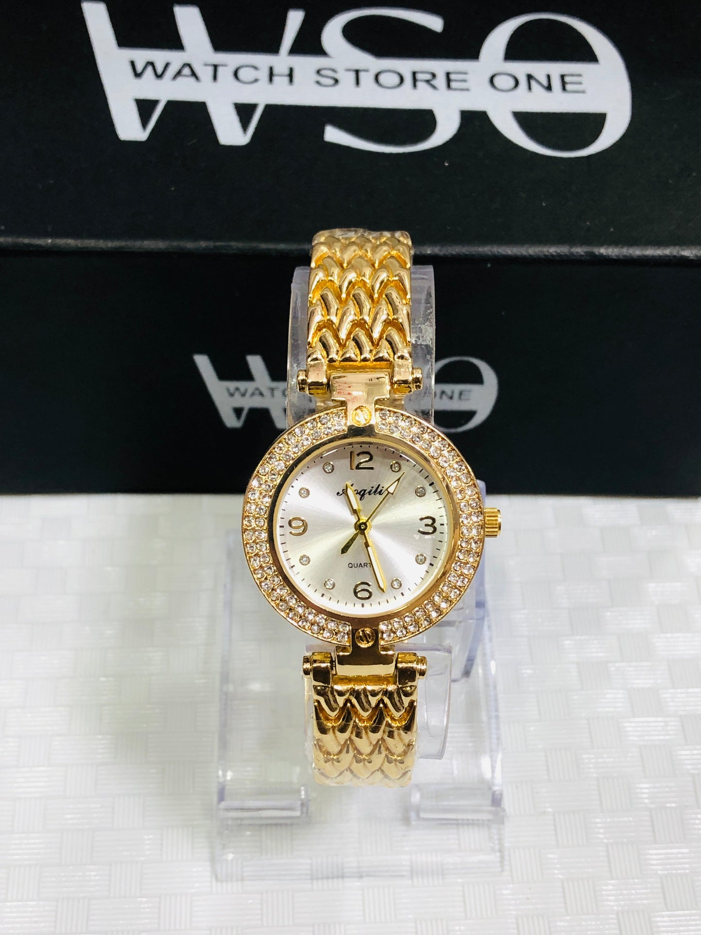 Women premium diamond gold white watch