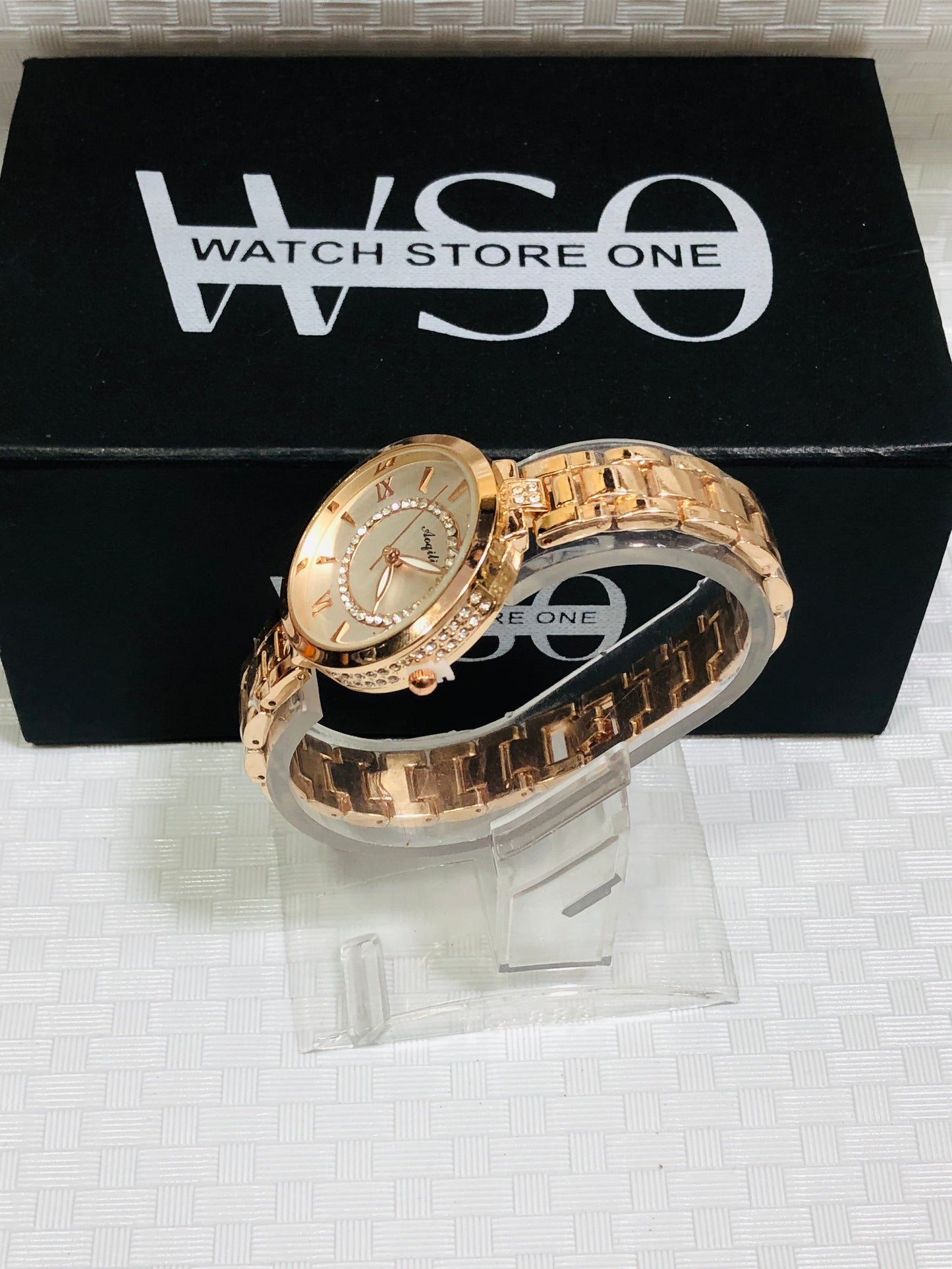 Women luxury watches Rose Gold white
