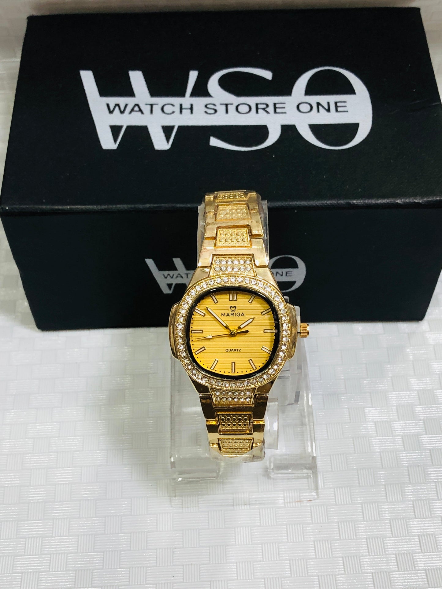 Women luxury watches Gold