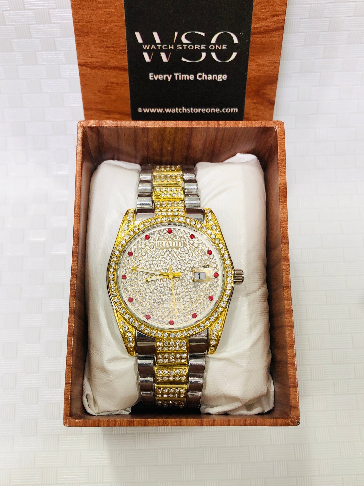 Luxury Tow Tone Iced-Out Men’s Wrist Watch – Fully Diamond-Styled Quartz Timepiece 💯% water proof