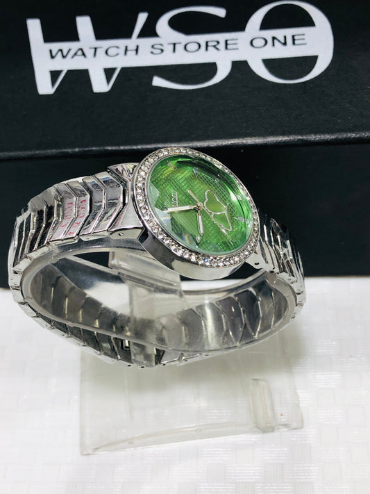 women Gucci watch silver Green