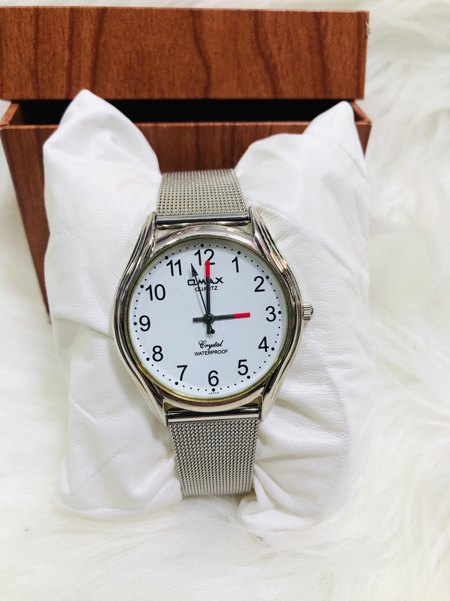 omax women luxury watches